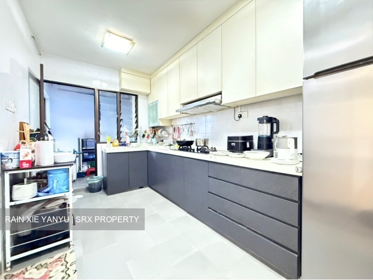 Blk 629 Jurong West Street 65 (Jurong West), HDB Executive #543345581